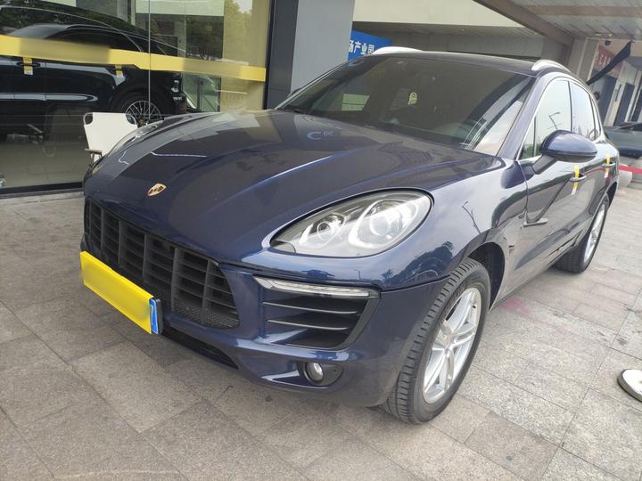 2014 Macan 2.0T