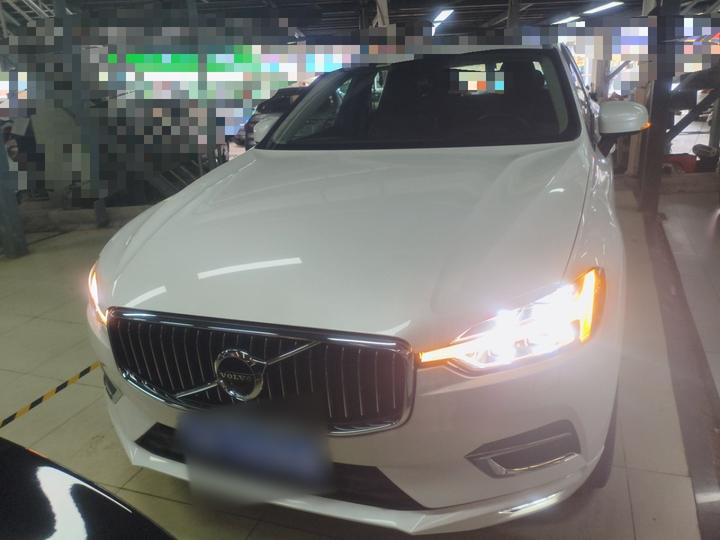 XC60 2019 T5 AWD Luxury China V photo 2