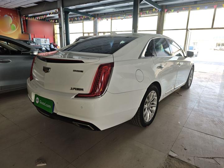 XTS 2018 28T Tech photo 6