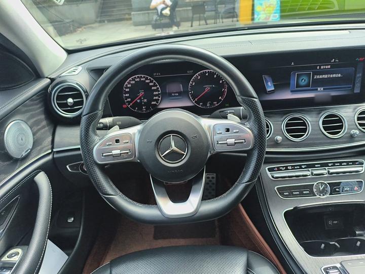 E-Class 2019 Facelift E 300 L Sport Luxury photo 7