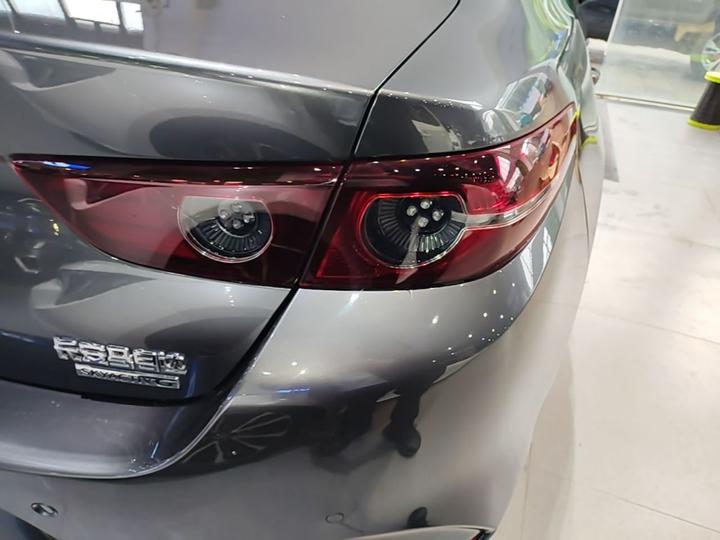 3 Axela 2023 2.0L AT photo 7