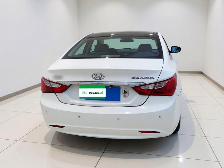 Sonata 2015 Classic 2.0L AT Leading photo 5