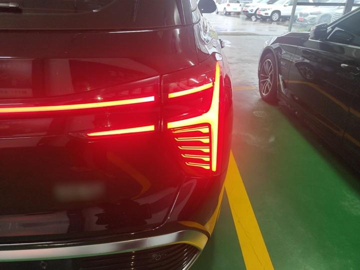HS3 PHEV 2024 115km photo 7