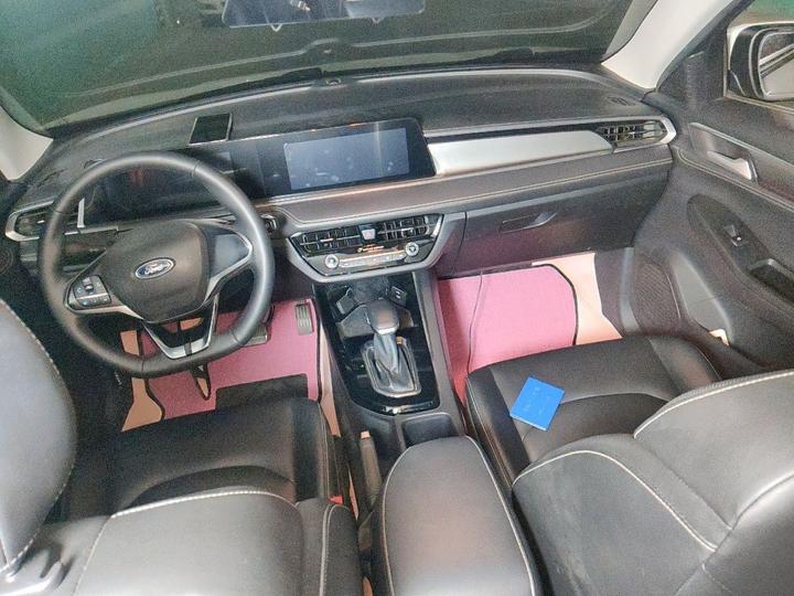 Escort 2021 1.5L AT photo 5