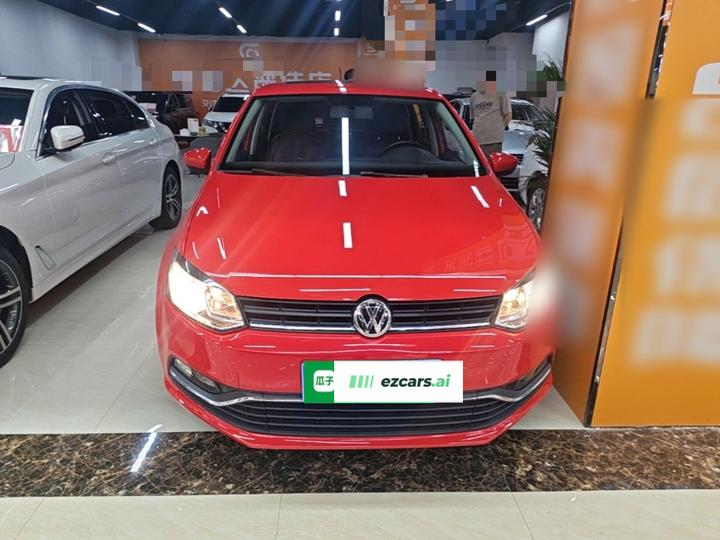 Polo 2016 1.6L AT Comfort photo 2