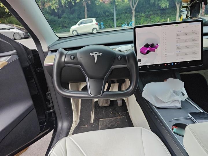 Model Y 2022 Facelift RWD photo 3