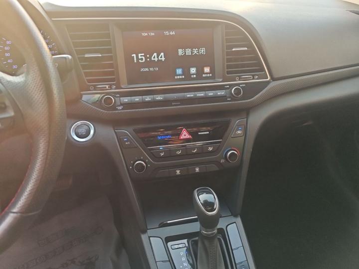 Elantra 2018 1.4T DCT photo 8