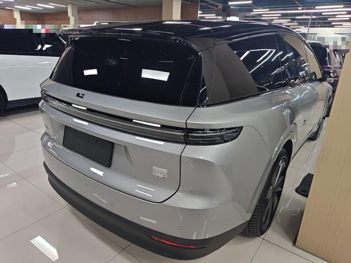 Li Auto i8 2025 Standard photo 6