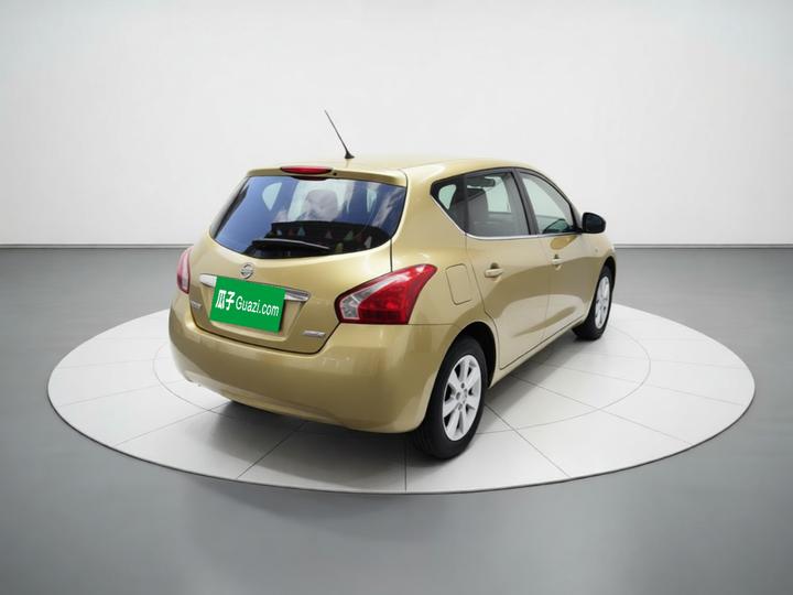 Tiida 2014 1.6L CVT Smart photo 4