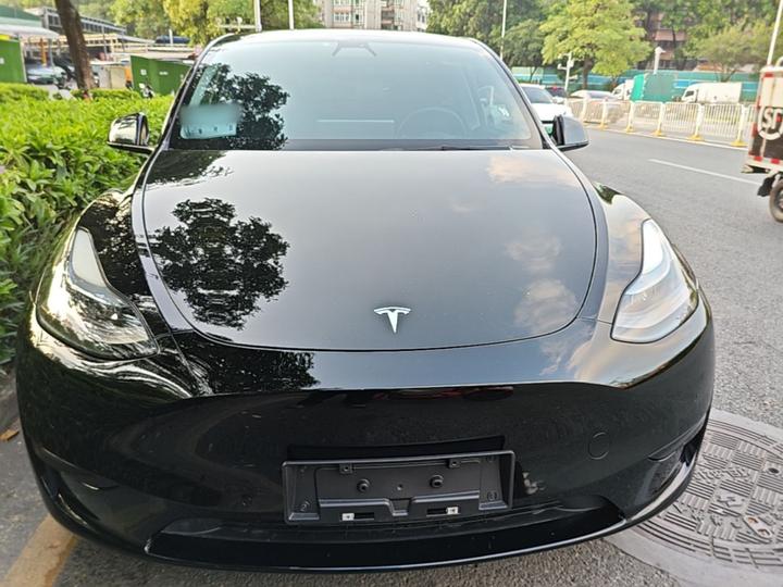 Model Y 2022 RWD photo 2