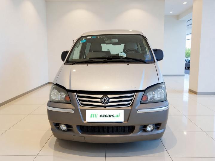 Lingzhi 2016 M3L 1.6L 7-Seater Comfort photo 2