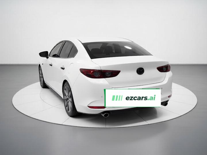 3 Axela 2021 2.0L AT photo 4