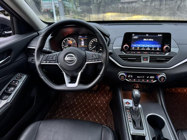 Teana 2019 2.0L XL Comfort photo 2