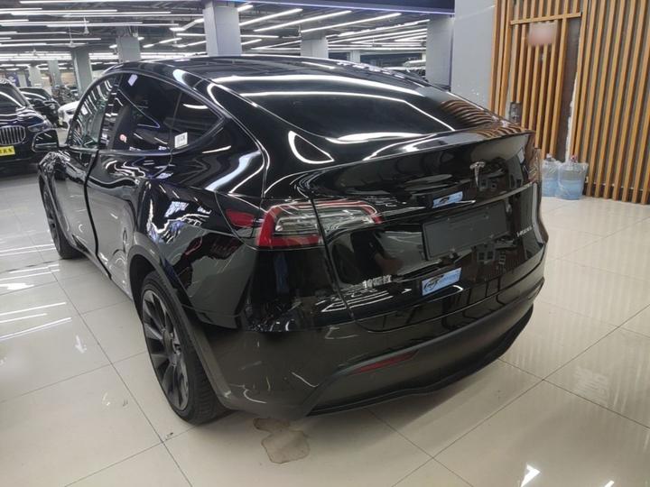 Model Y 2021 Long Range AWD 3D7 photo 4