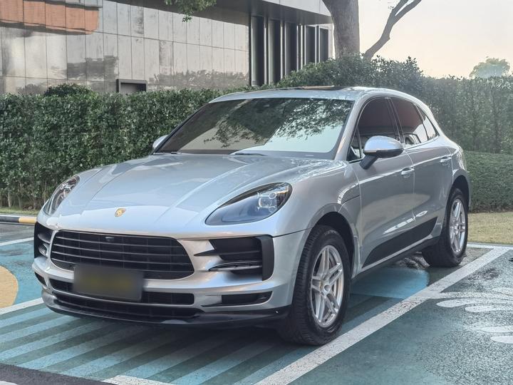 2021 Macan 2.0T