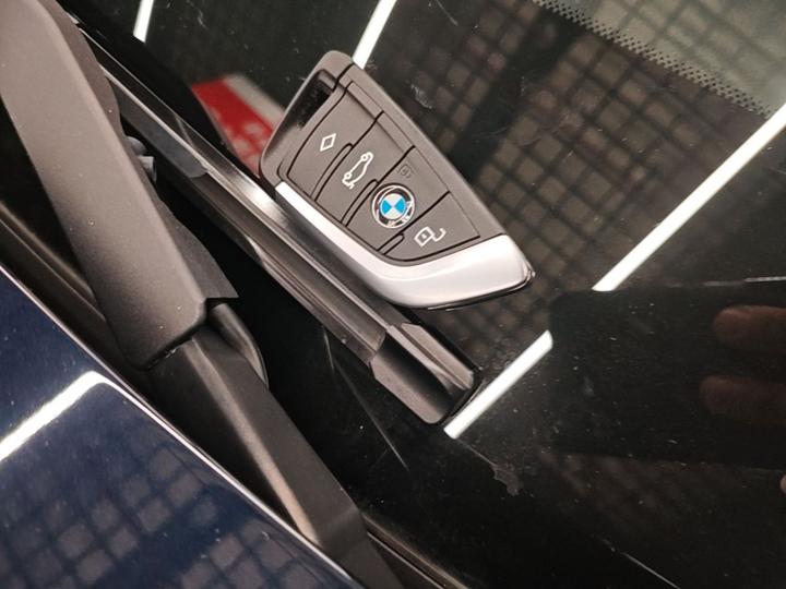 3 Series 2022 Facelift 325Li M Sport Package photo 8
