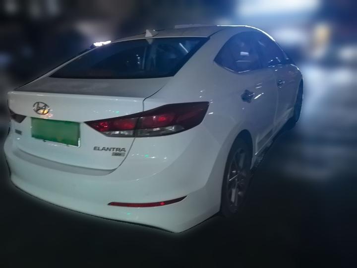 Elantra 2016 1.6L AT Smart Elite photo 4