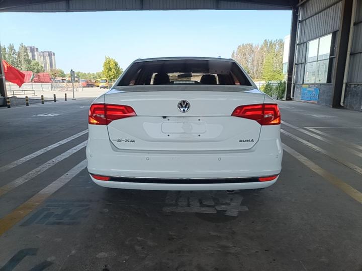 Bora 2018 1.5L MT Comfort photo 5