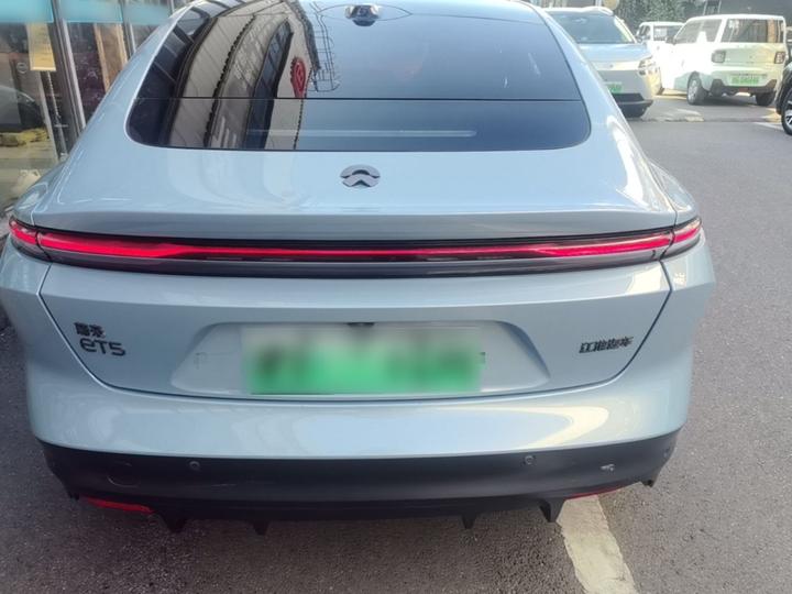 ET5 2022 75kWh photo 5
