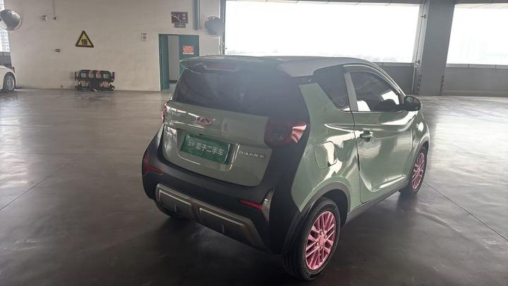 QQ Little Ant 2022 NCM 30kW 301km photo 5