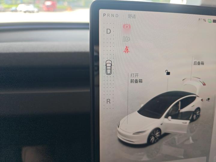 Model 3 2023 RWD photo 6