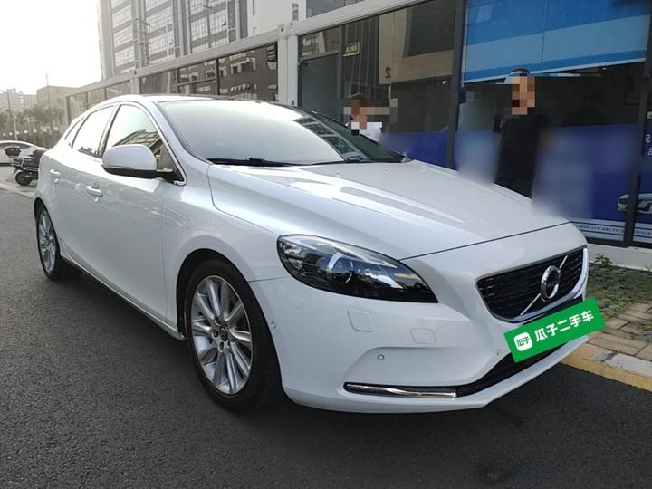 V40 2016 T4 photo 3