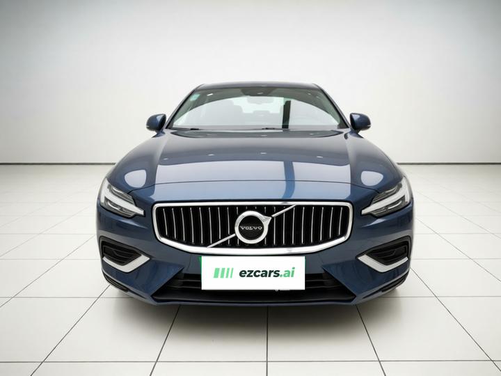 S60 2022 B4 Luxury photo 2