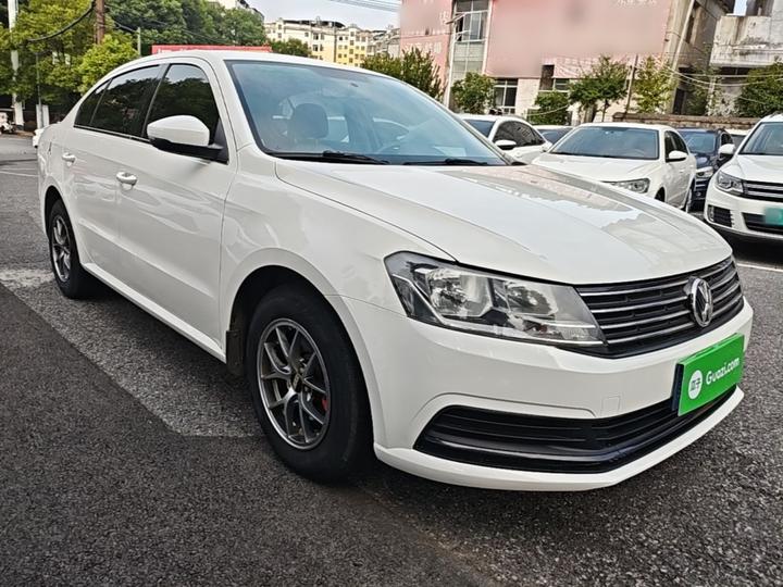 Lavida 2015 1.6L AT photo 3