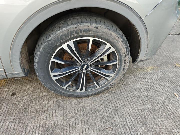 VV6 2020 2.0T RWD + photo 8