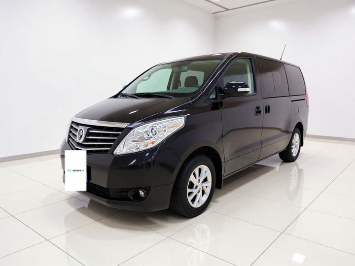 Lingzhi PLUS 2021 2.0L MT Luxury 9-Seater