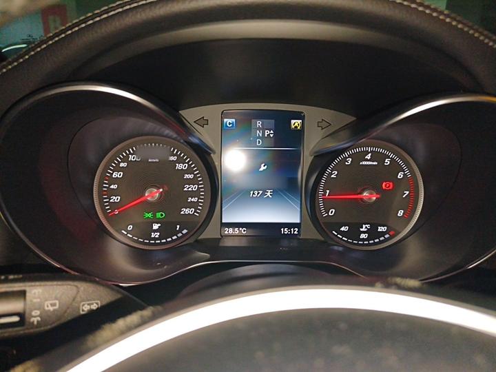 GLC 2016 GLC 300 4MATIC Dynamic photo 4