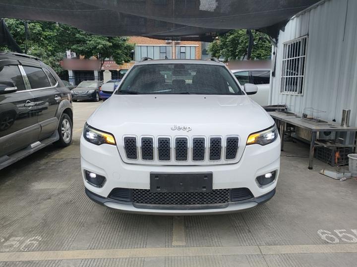 Cherokee 2020 2.0T RWD Leading photo 2