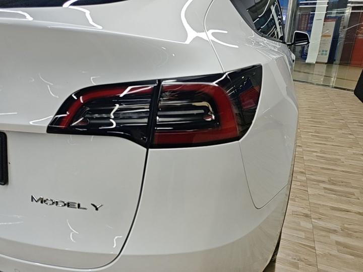 Model Y 2022 Facelift RWD photo 7