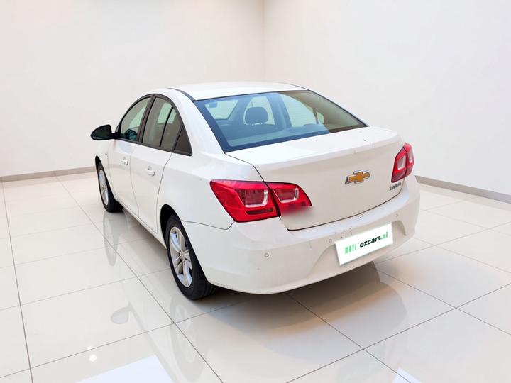 2015 1.5L Classic SE AT photo 4
