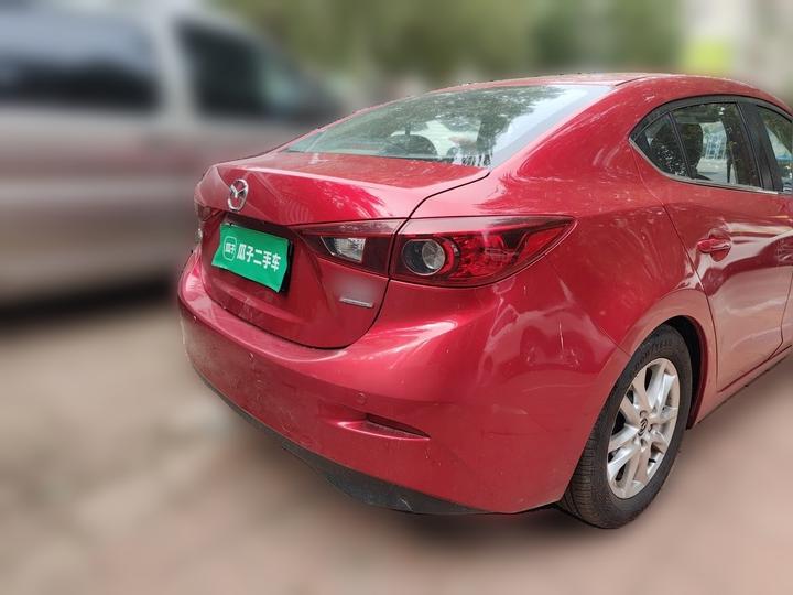3 Axela 2016 Sedan 1.5L AT Comfort photo 4