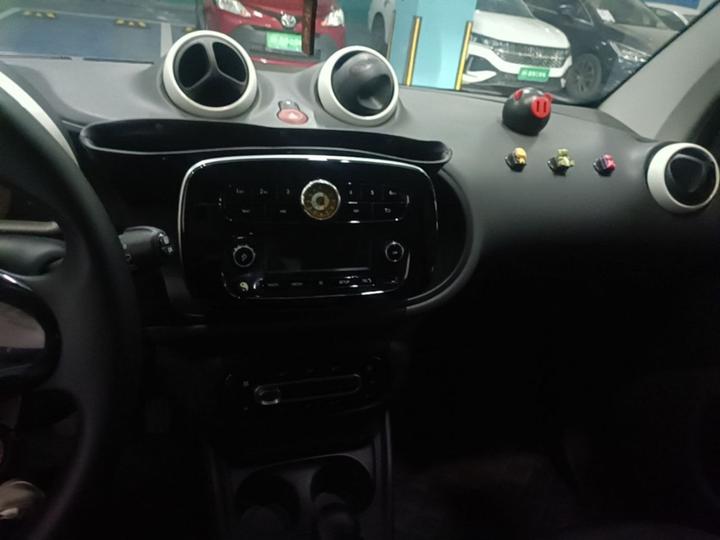 fortwo 2015 1.0L 52 Coupe photo 6