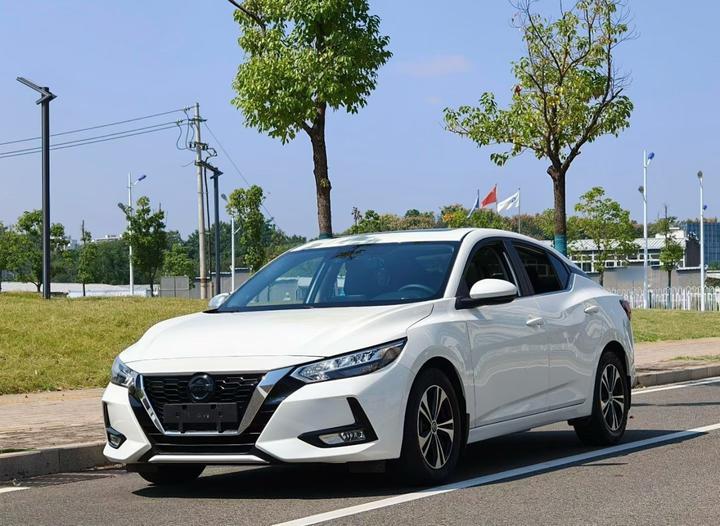 Sylphy 2022 1.6L XL CVT Enjoy