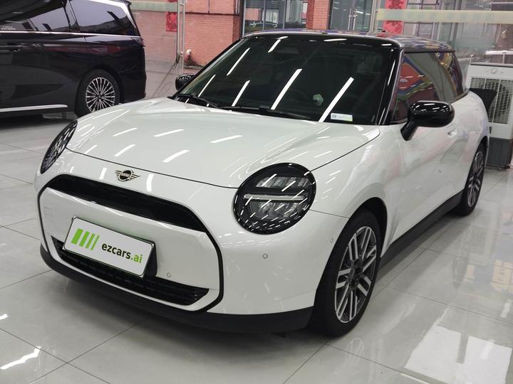 MINI COOPER 2025 456km COOPER E Classic