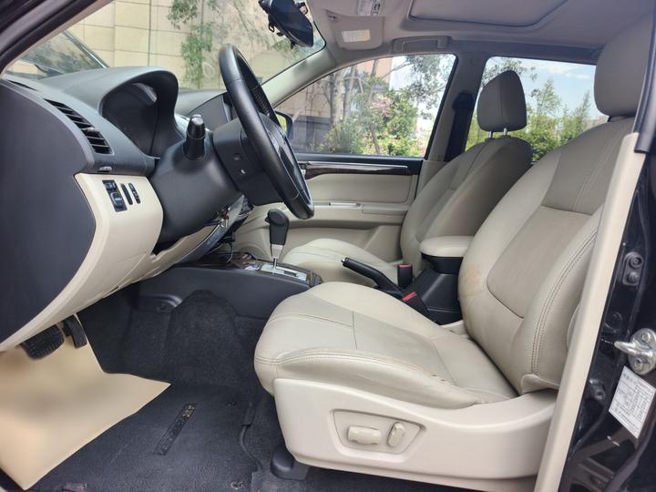 Pajero 2013 3.0L AT RWD Luxury photo 6