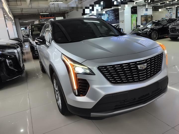 XT4 2018 28T RWD Leading photo 3