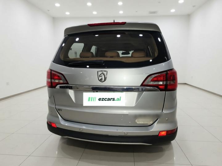 730 2016 1.5T MT Luxury 7-Seater photo 3