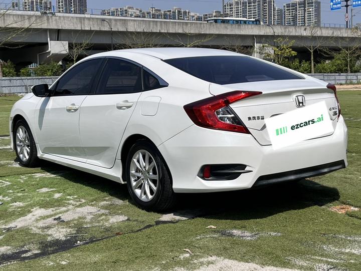 Civic 2016 180TURBO CVT Comfort photo 4