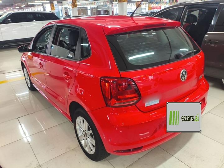 Polo 2014 1.6L AT Comfort photo 4