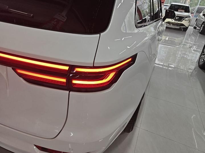 Li Auto ONE 2021 EREV 6-Seater photo 7