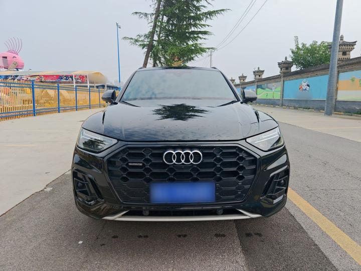 Q5L 2024 40 TFSI Luxury Dynamic photo 2