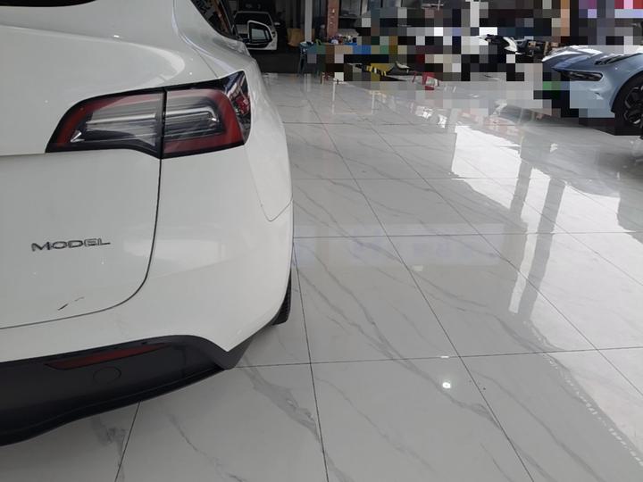 Model Y 2022 RWD photo 7
