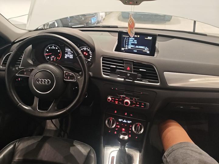 Q3 2015 35 TFSI Comfort photo 5