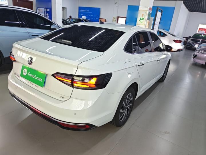 Lavida 2023 1.5L AT photo 4