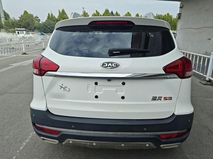 JAC Refine S3 2017 1.6L MT Luxury Smart photo 5