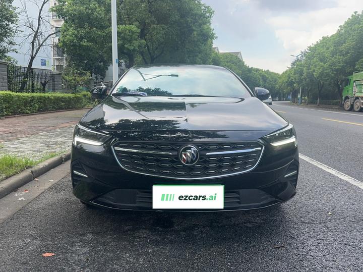 Regal 2022 552T Smart photo 2